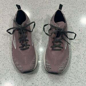 Brooks Levitate 4.0 Sneakers